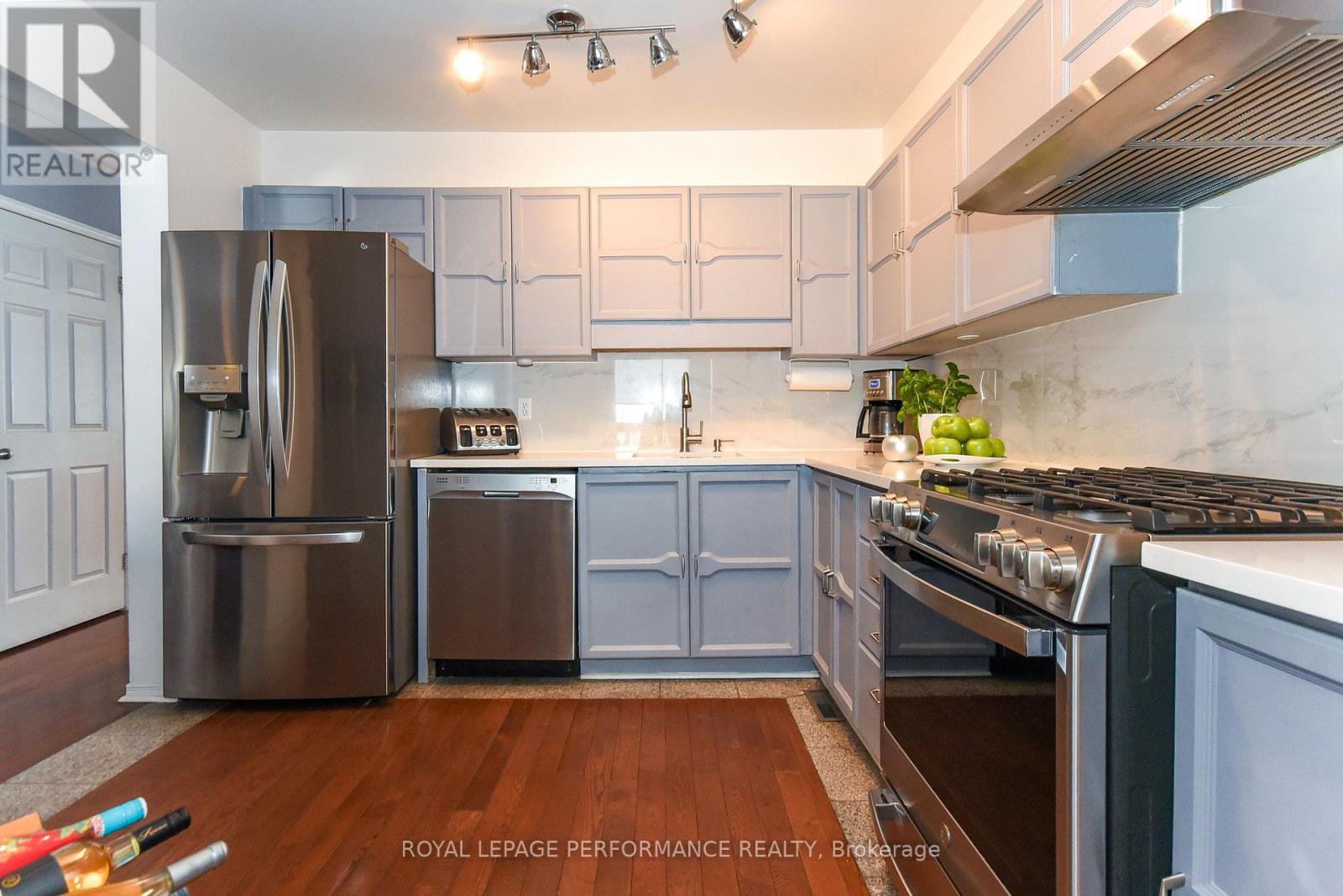 77 Versailles Private, Ottawa, Ontario  K1V 0M3 - Photo 18 - X12910426