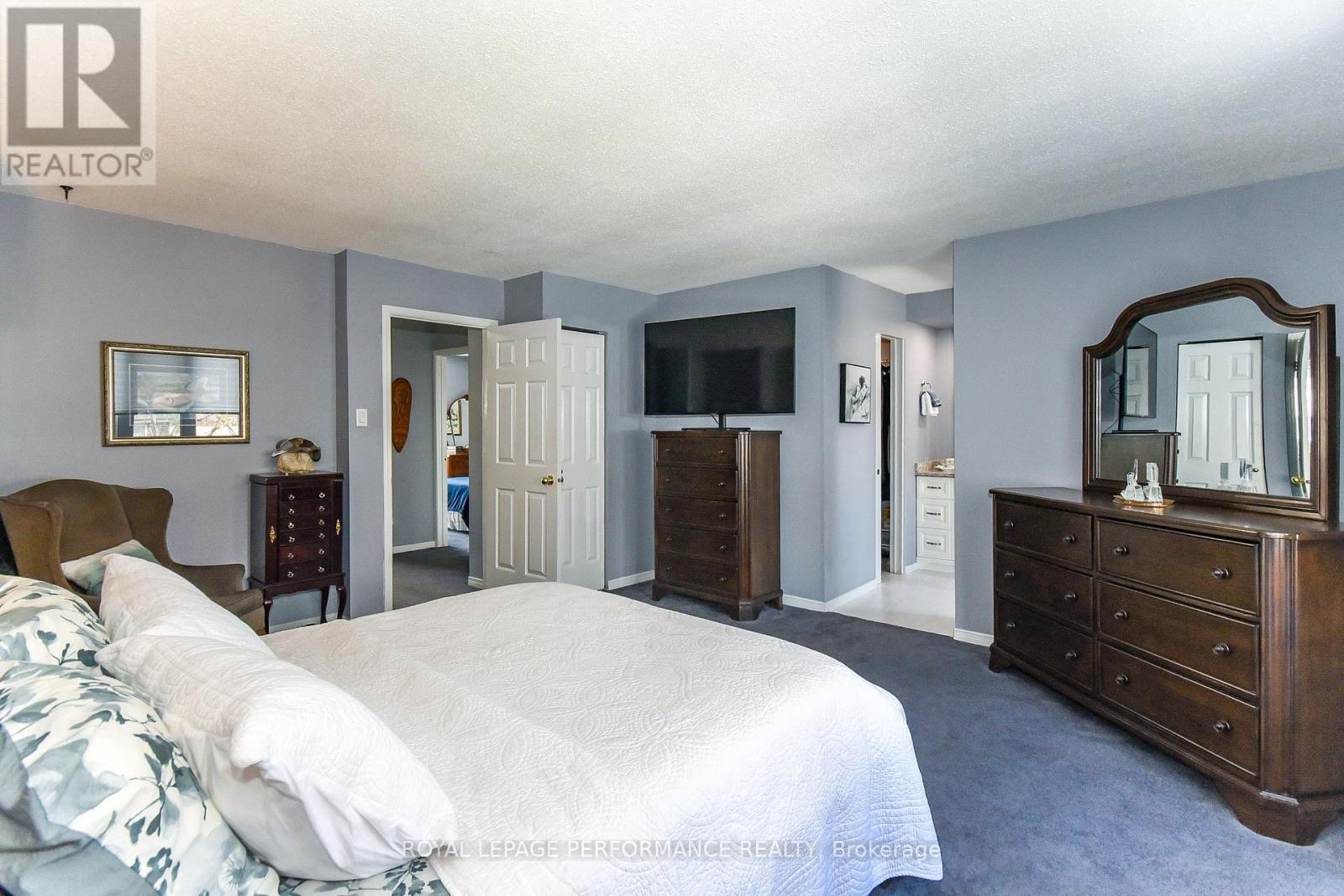 77 Versailles Private, Ottawa, Ontario  K1V 0M3 - Photo 22 - X12910426