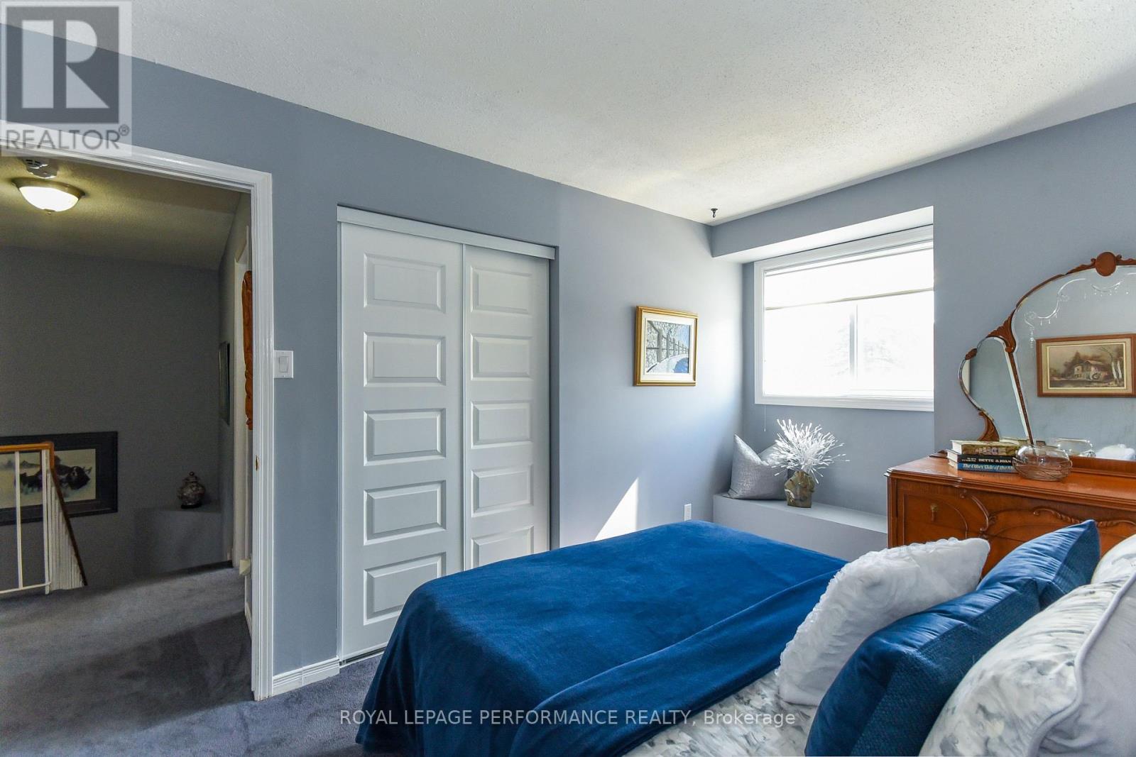 77 Versailles Private, Ottawa, Ontario  K1V 0M3 - Photo 28 - X12910426