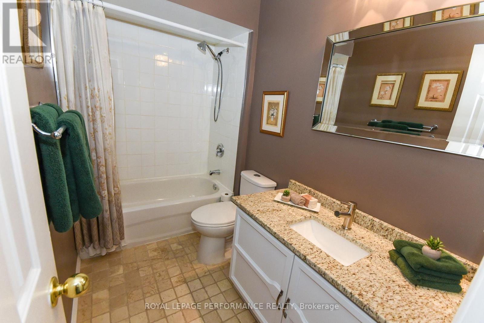 77 Versailles Private, Ottawa, Ontario  K1V 0M3 - Photo 31 - X12910426