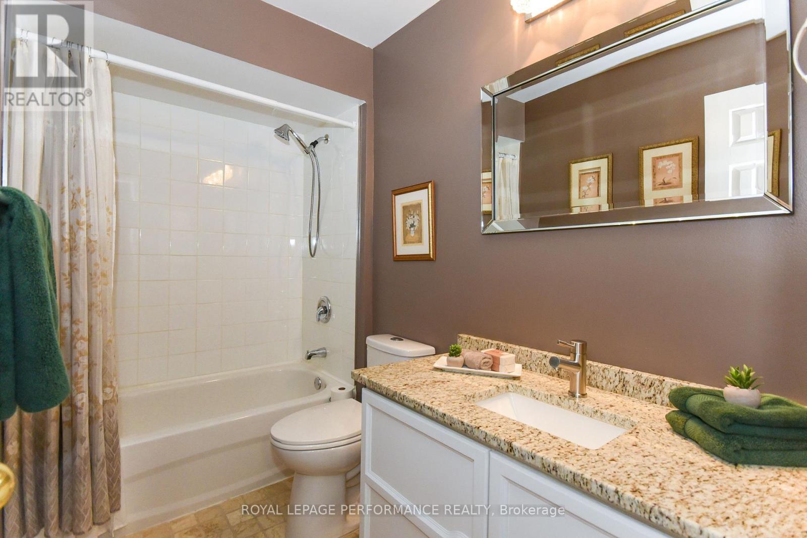 77 Versailles Private, Ottawa, Ontario  K1V 0M3 - Photo 32 - X12910426