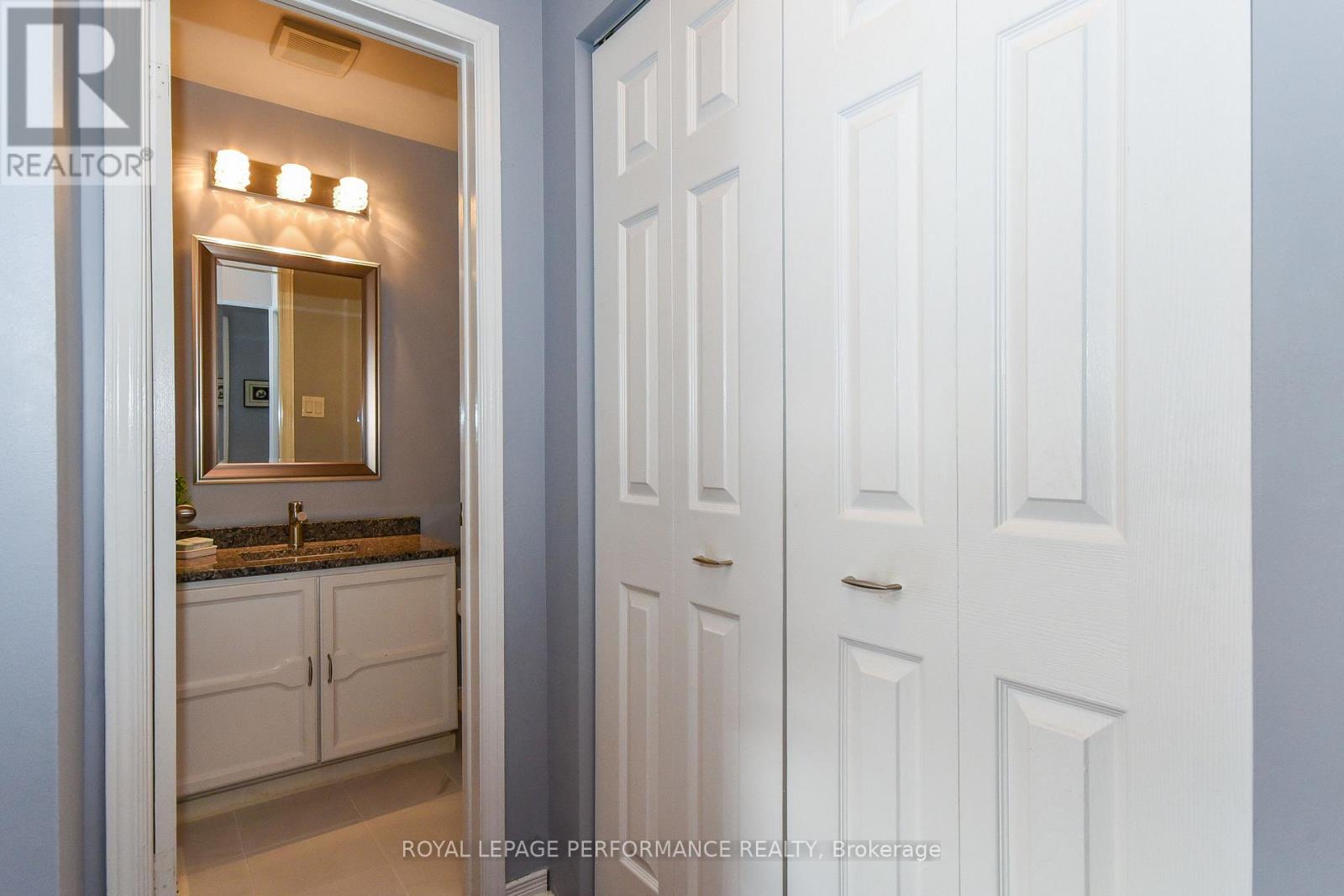 77 Versailles Private, Ottawa, Ontario  K1V 0M3 - Photo 34 - X12910426