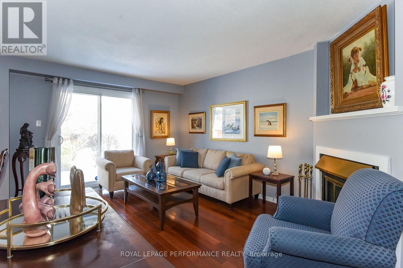 77 Versailles Private, Ottawa, Ontario  K1V 0M3 - Photo 6 - X12910426