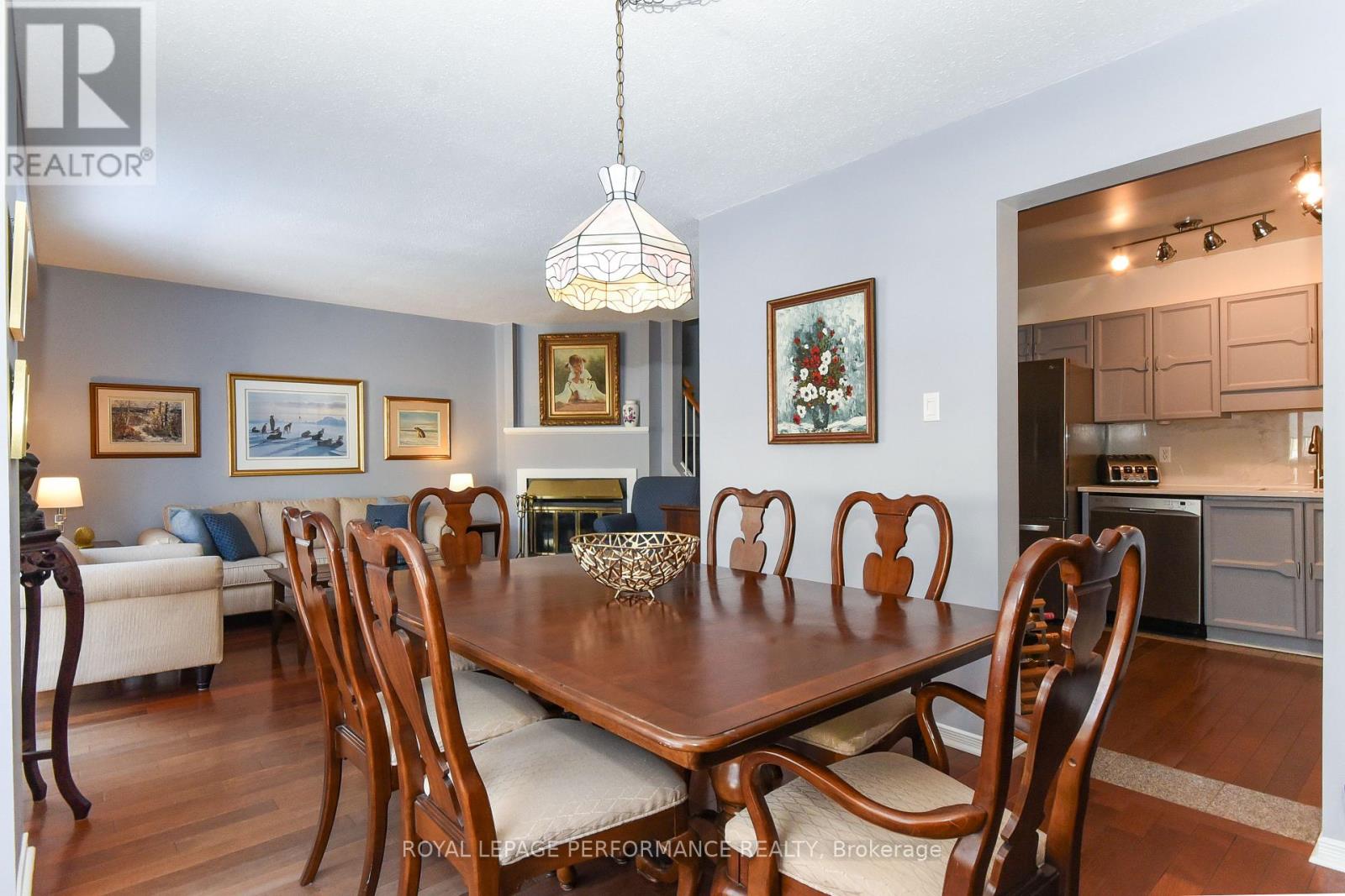 77 Versailles Private, Ottawa, Ontario  K1V 0M3 - Photo 8 - X12910426