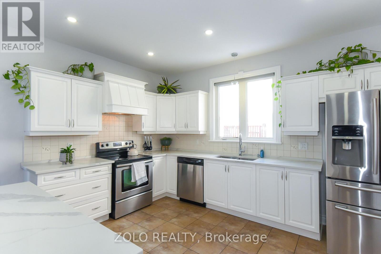 165 Opale Street, Clarence-Rockland, Ontario  K4K 0G3 - Photo 8 - X12910444