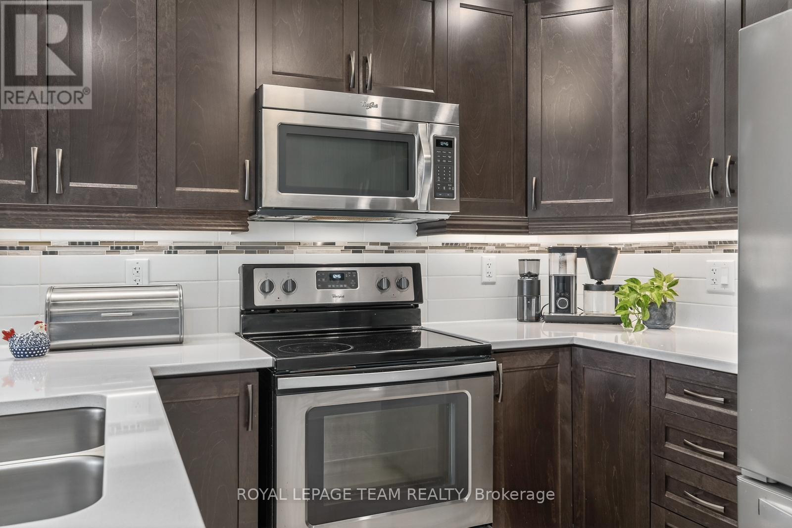 602 Danaca Private, Ottawa, Ontario  K1K 2V7 - Photo 11 - X12910456