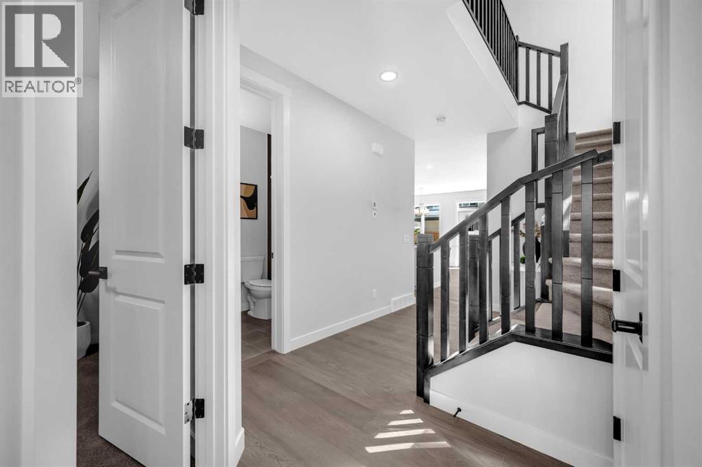 55 Amblehurst Link NW, Calgary, Alberta  T4B 3P5 - Photo 7 - A2295304