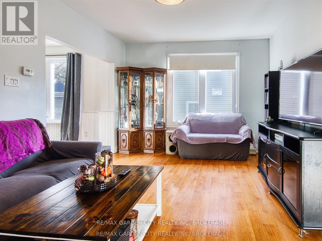 809 Steele Street, Port Colborne, Ontario  L3K 4Z5 - Photo 10 - X12910478