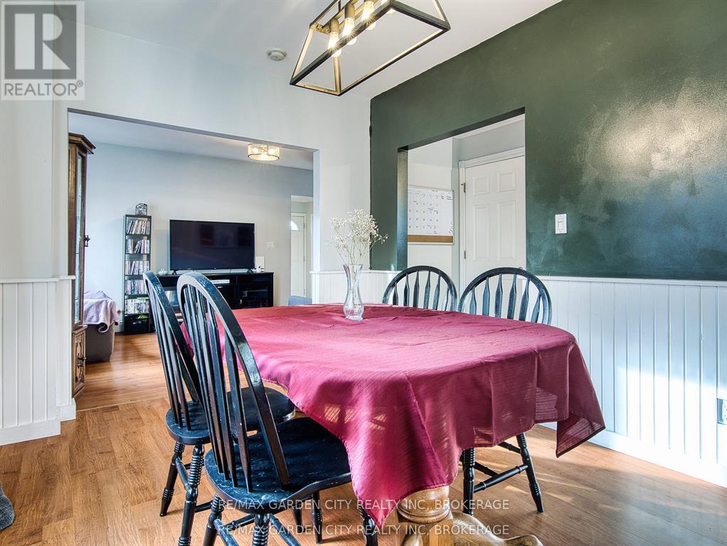 809 Steele Street, Port Colborne, Ontario  L3K 4Z5 - Photo 15 - X12910478