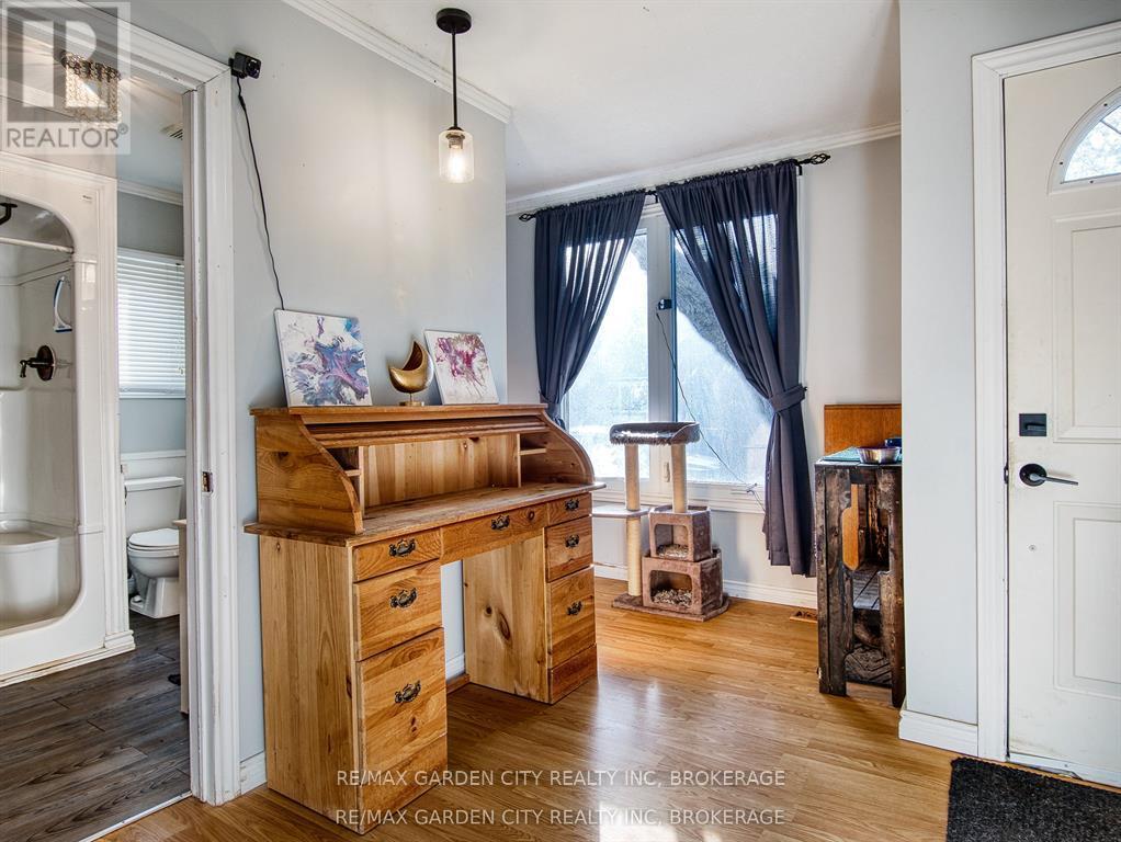 809 Steele Street, Port Colborne, Ontario  L3K 4Z5 - Photo 6 - X12910478