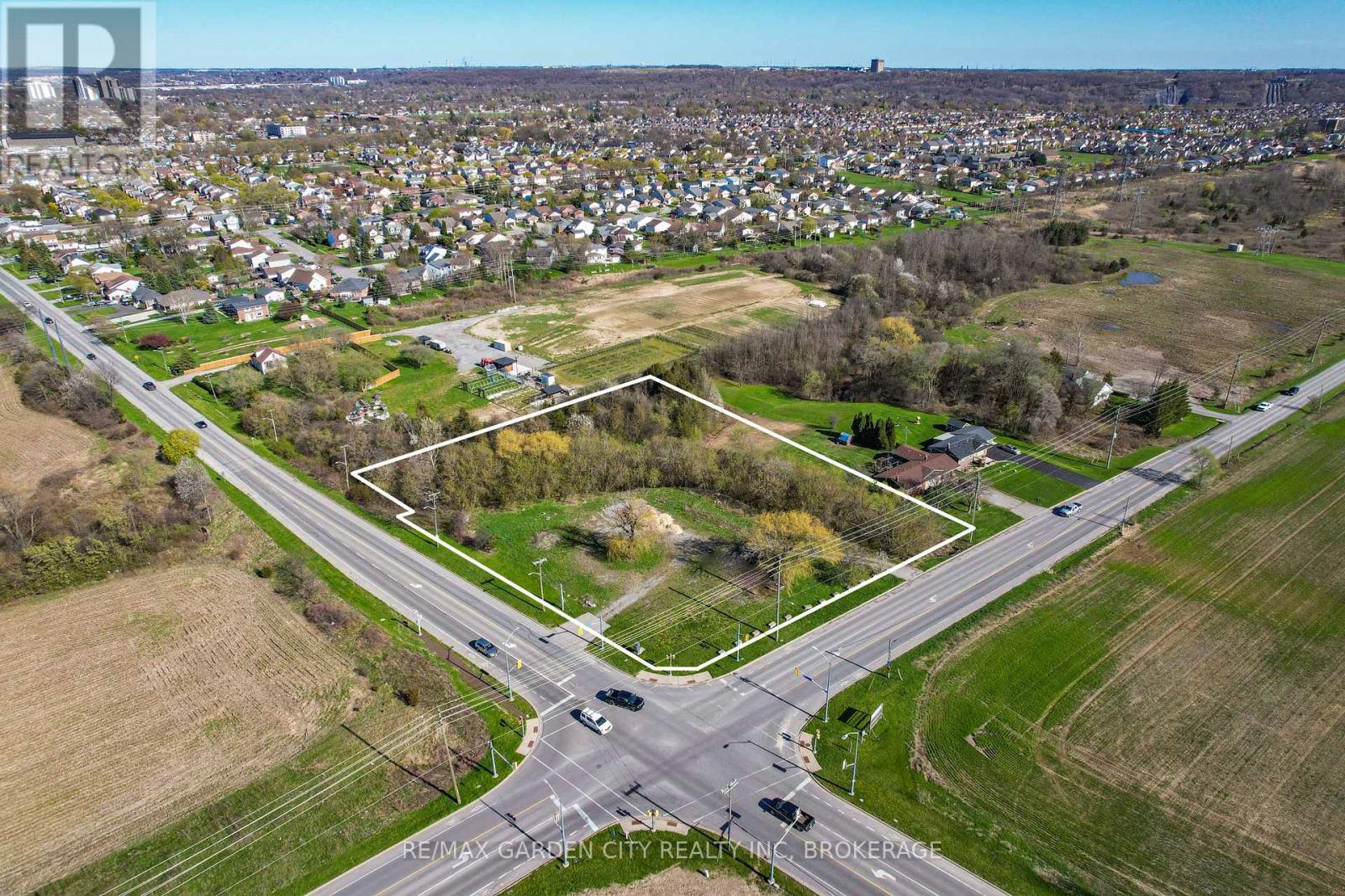 381 St. Paul Street W, St. Catharines (Rykert/vansickle), Ontario  L2R 3N1 - Photo 12 - X12910520