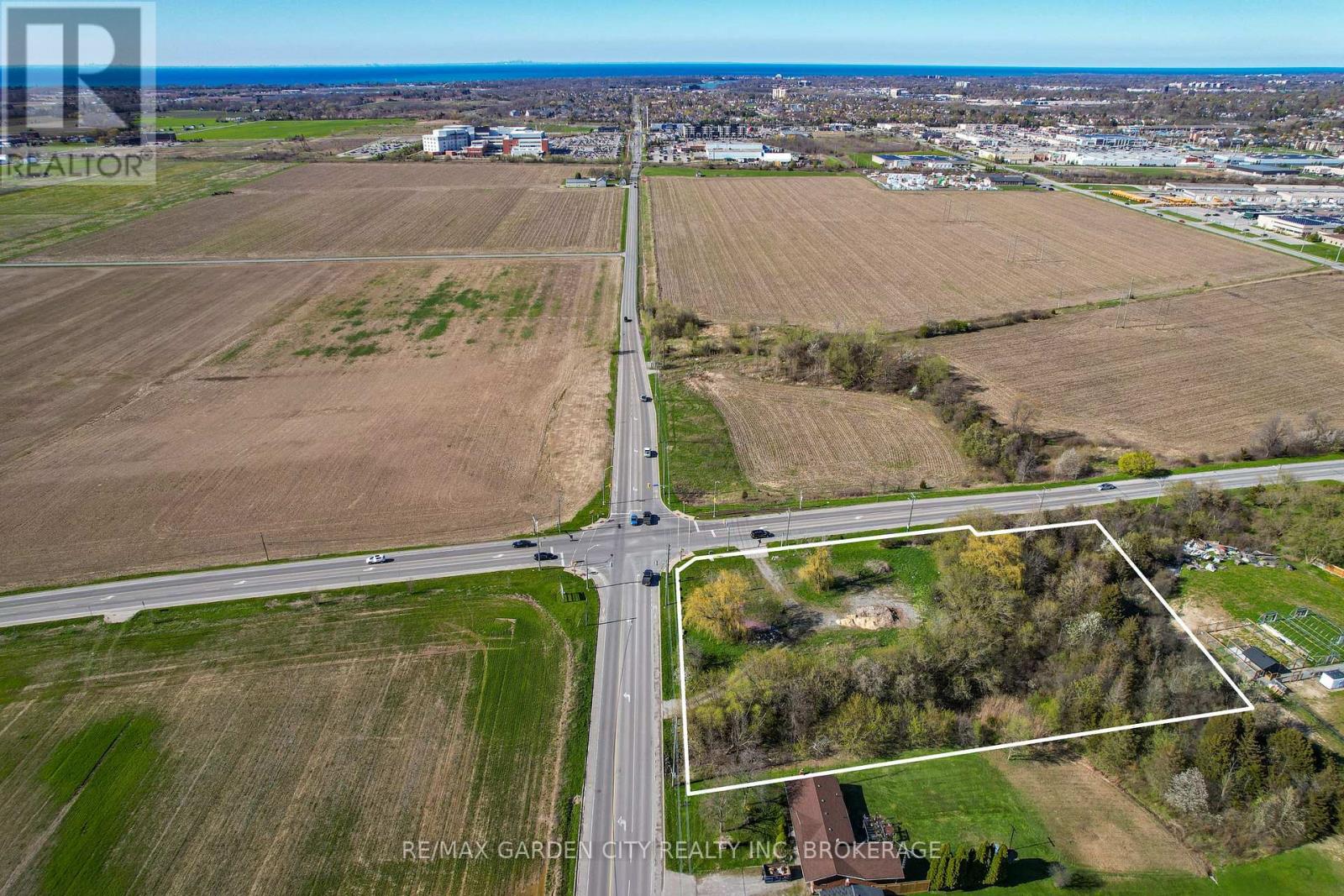 381 St. Paul Street W, St. Catharines (Rykert/vansickle), Ontario  L2R 3N1 - Photo 8 - X12910520