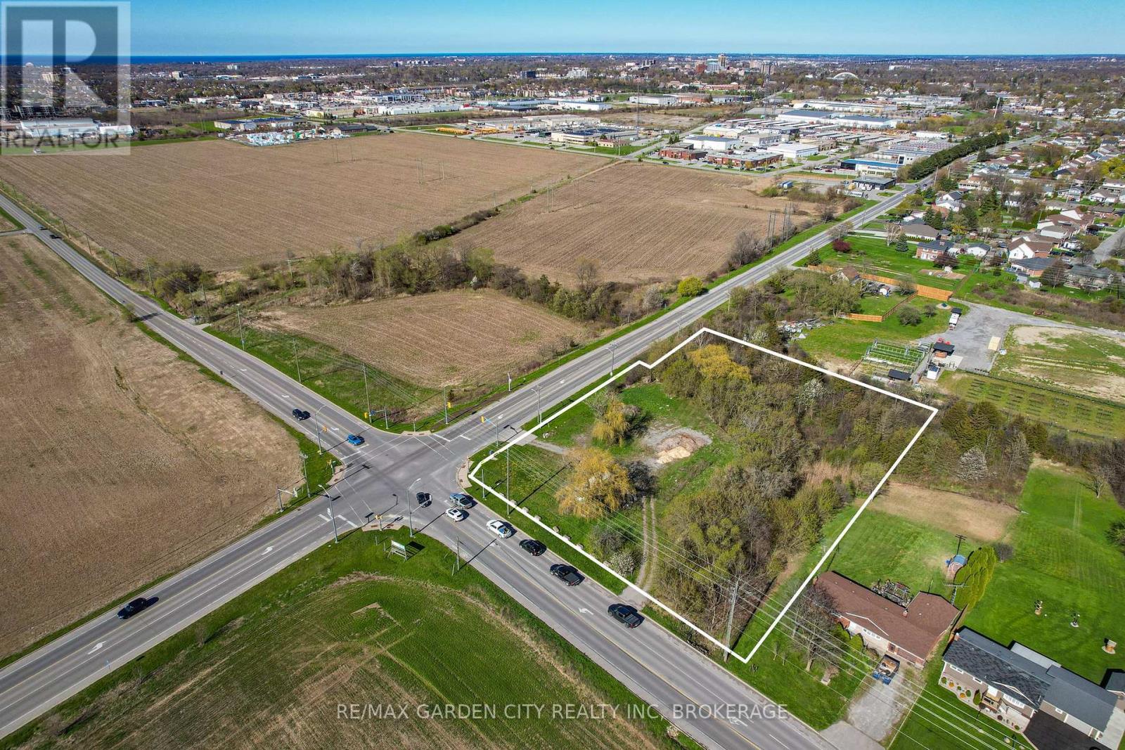 381 St. Paul Street W, St. Catharines (Rykert/vansickle), Ontario  L2R 3N1 - Photo 10 - X12910526