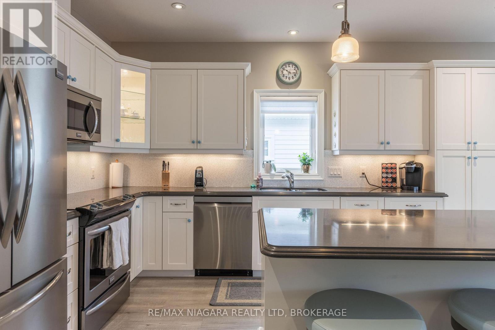 3568 Algonquin Drive, Fort Erie (Ridgeway), Ontario  L0S 1N0 - Photo 13 - X12910528