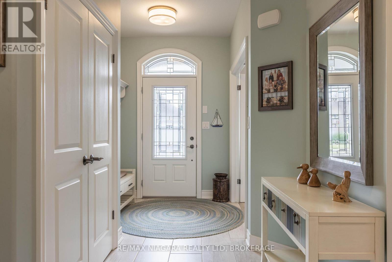 3568 Algonquin Drive, Fort Erie (Ridgeway), Ontario  L0S 1N0 - Photo 6 - X12910528