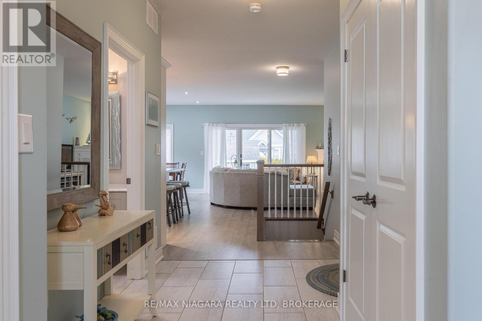 3568 Algonquin Drive, Fort Erie (Ridgeway), Ontario  L0S 1N0 - Photo 8 - X12910528