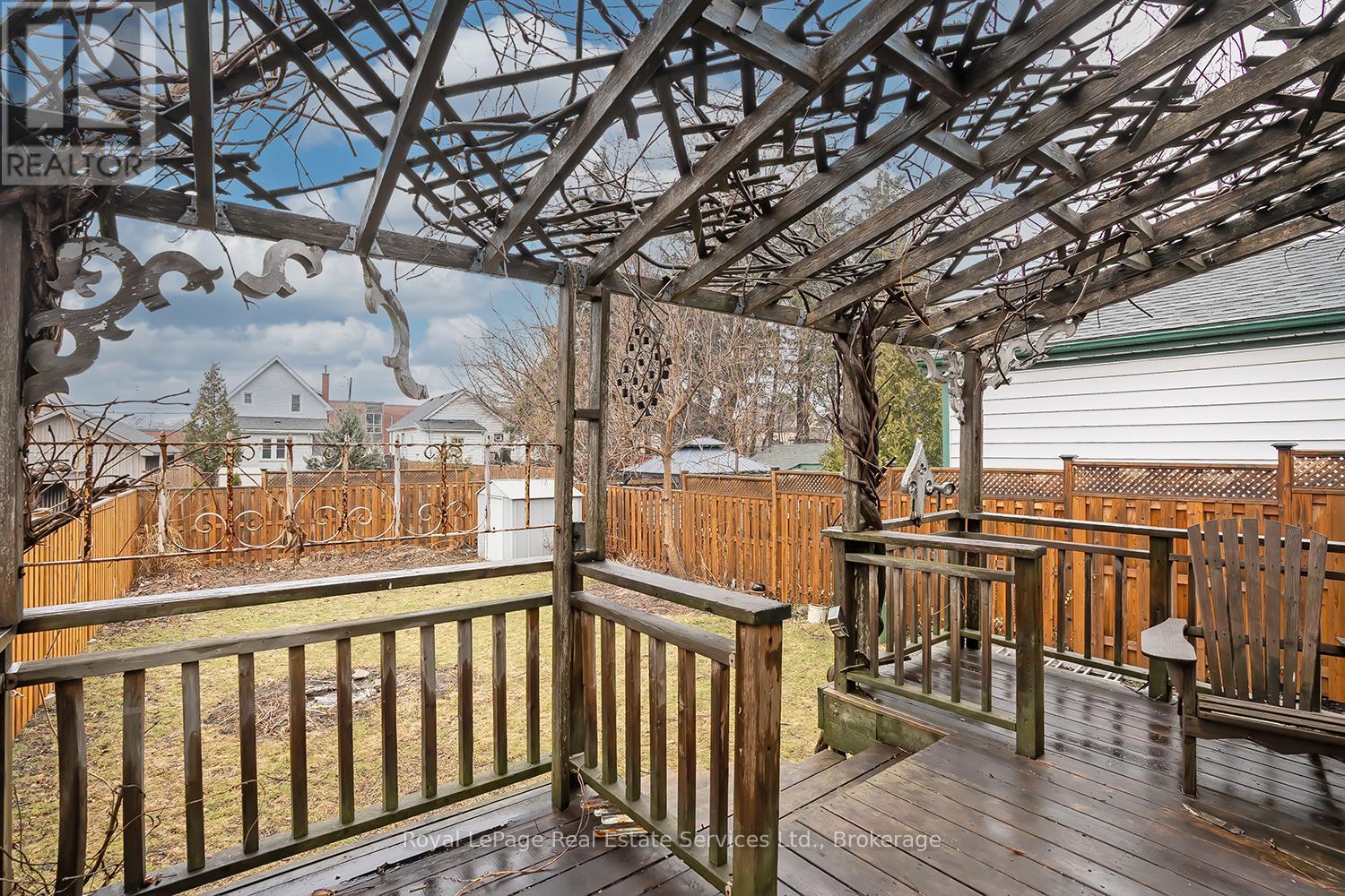 166 East 6th Street, Hamilton, Ontario  L9A 3C3 - Photo 8 - X12910428