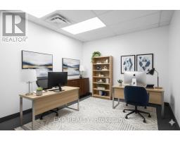 103 OFFICE 1 WORK STATION - 60 GRANTON DRIVE, Richmond Hill, Ontario
