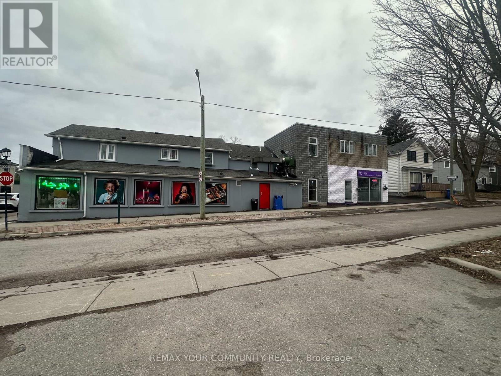 30-32 Main Street S, Newmarket, Ontario  L3Y 3Y3 - Photo 5 - N12856412