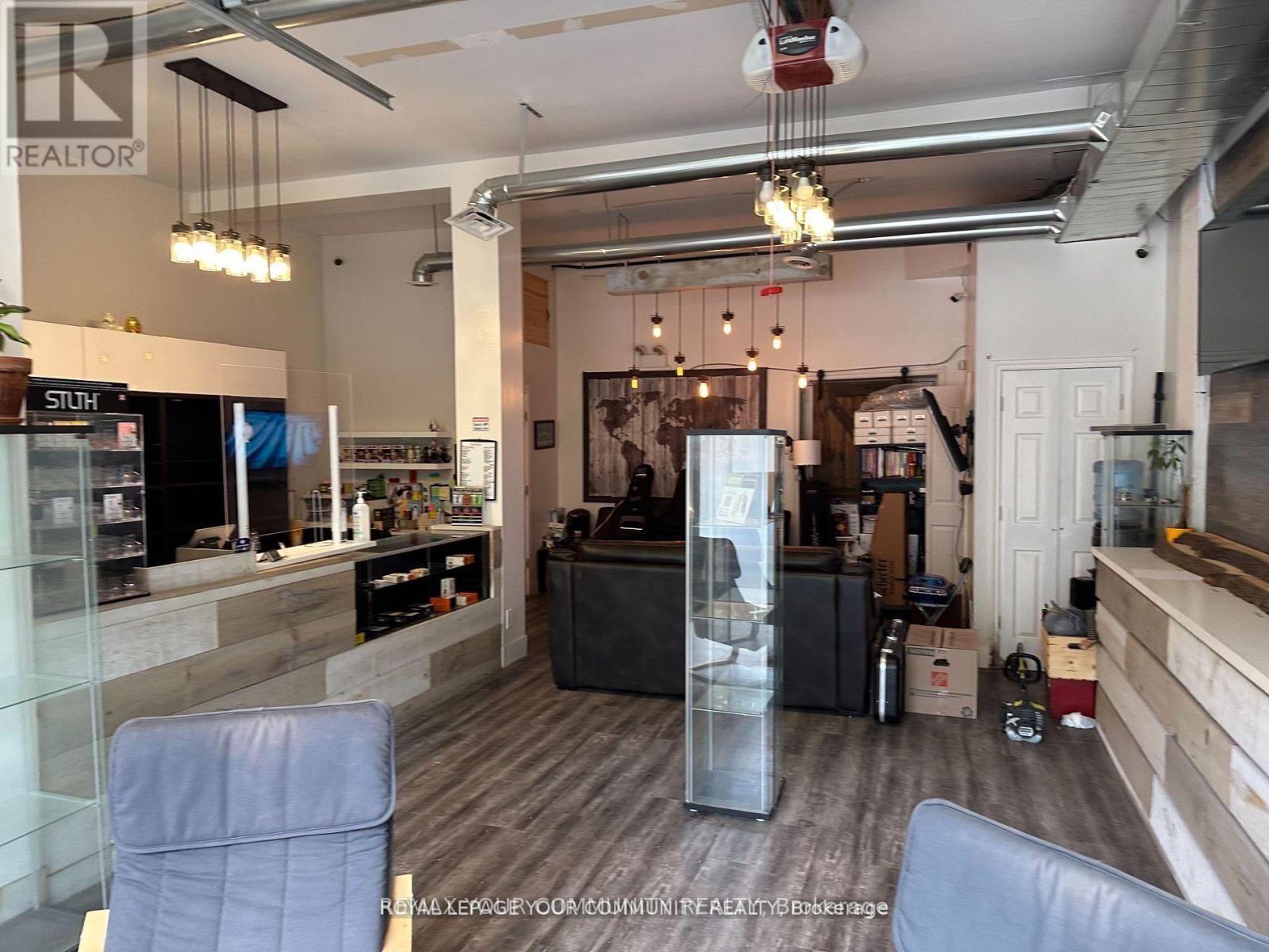 30-32 Main Street S, Newmarket, Ontario  L3Y 3Y3 - Photo 21 - N12856412