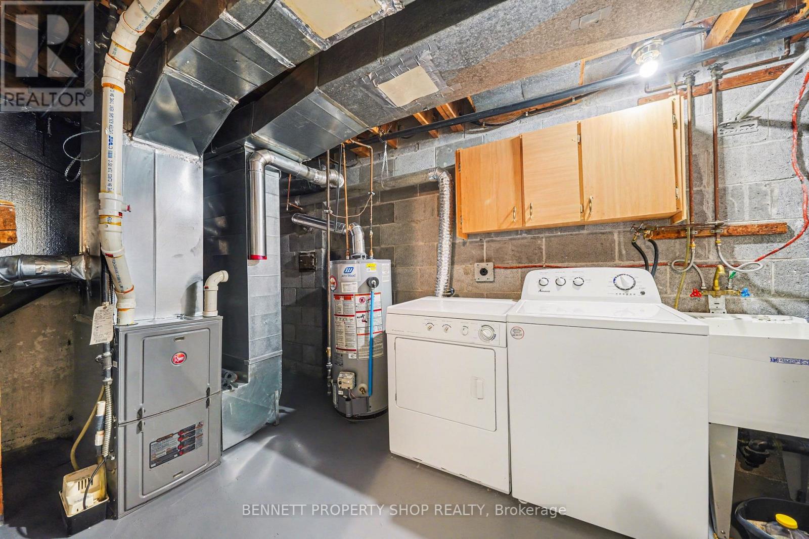 44 Tybalt Crescent, Ottawa, Ontario  K2H 8J5 - Photo 12 - X12817204