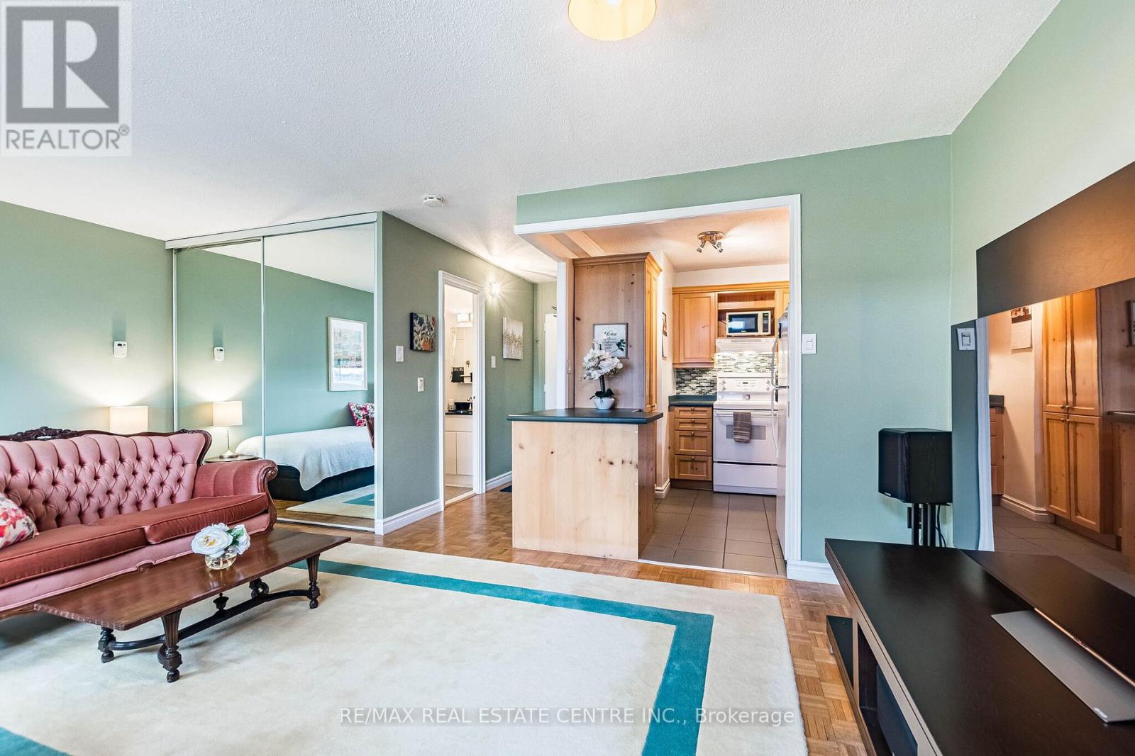 Ph4/604 - 3625 Lakeshore Boulevard, Toronto, Ontario  M8W 4W2 - Photo 21 - W12891270