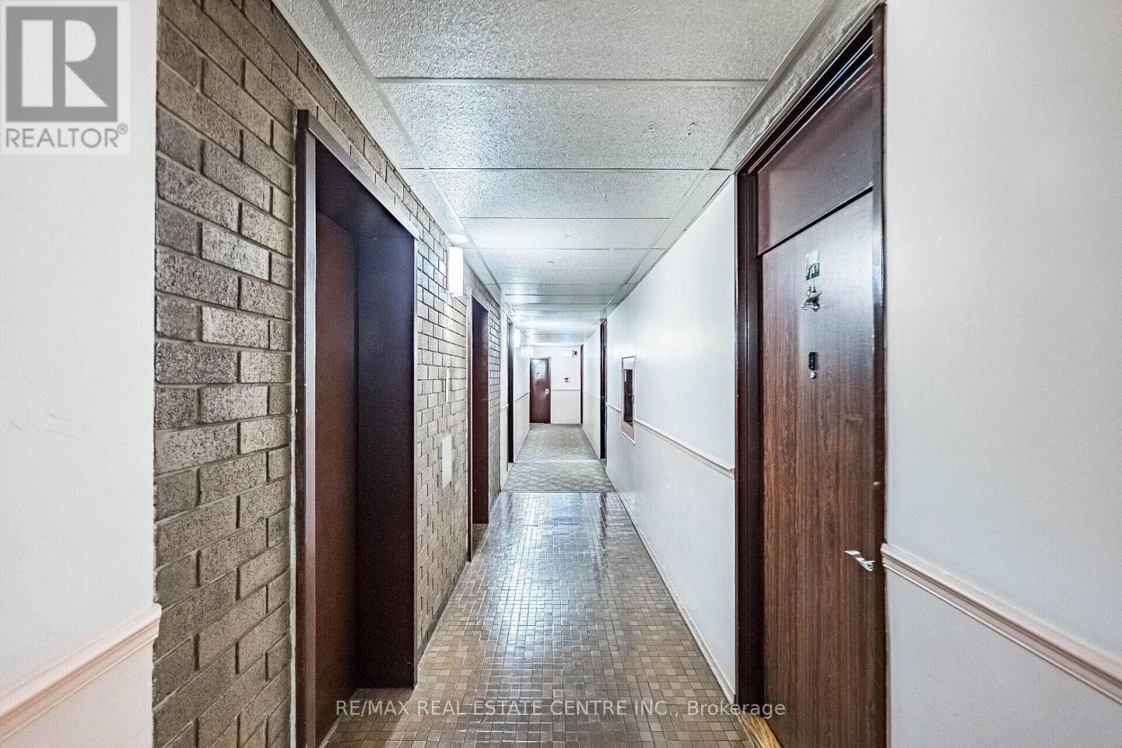 Ph4/604 - 3625 Lakeshore Boulevard, Toronto, Ontario  M8W 4W2 - Photo 9 - W12891270