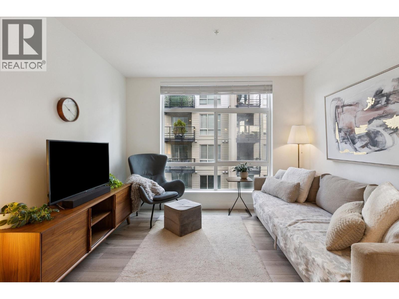 309 128 E 8th Street, North Vancouver, British Columbia  V7L 0H2 - Photo 2 - R3102302