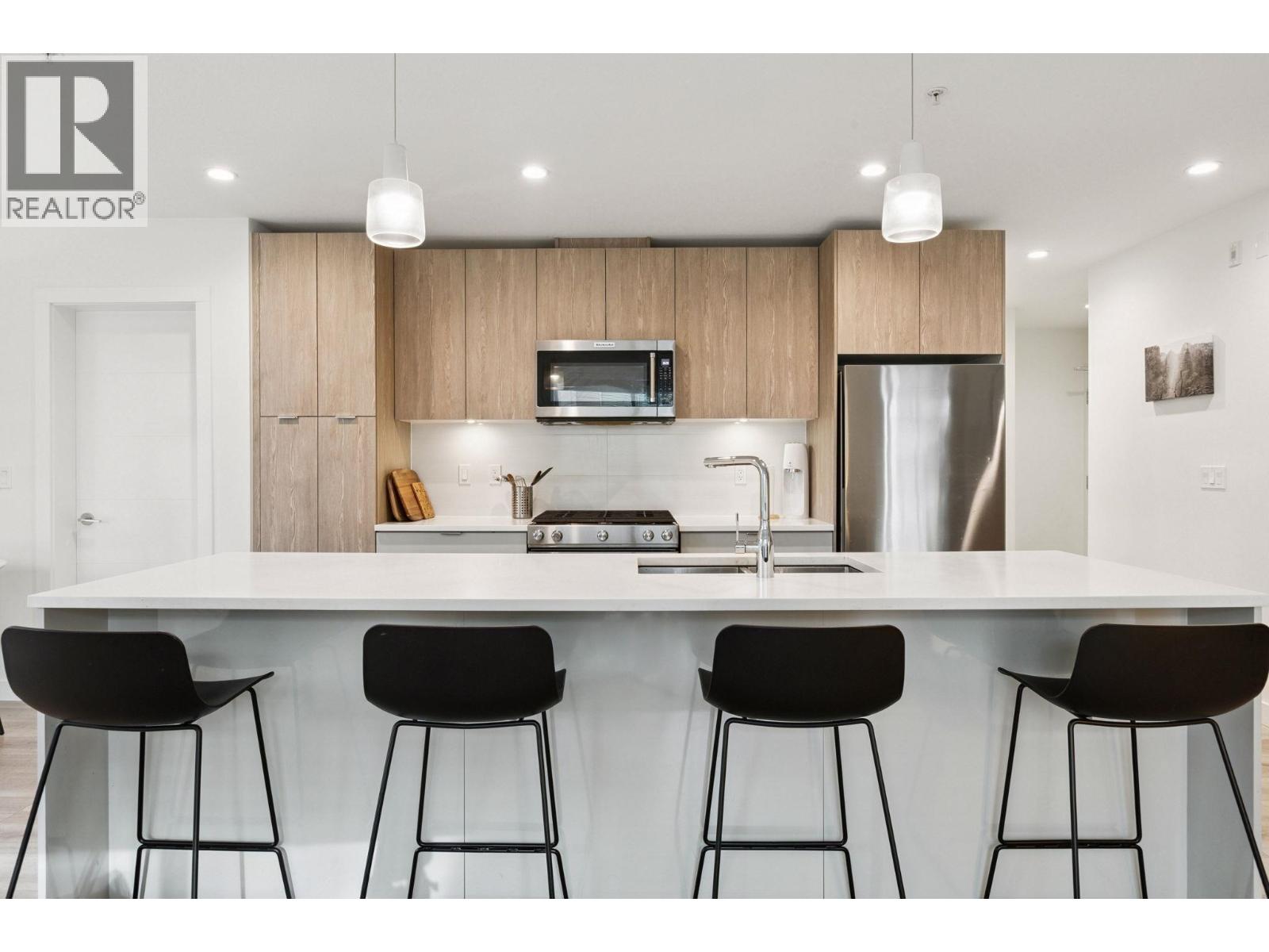 309 128 E 8th Street, North Vancouver, British Columbia  V7L 0H2 - Photo 4 - R3102302