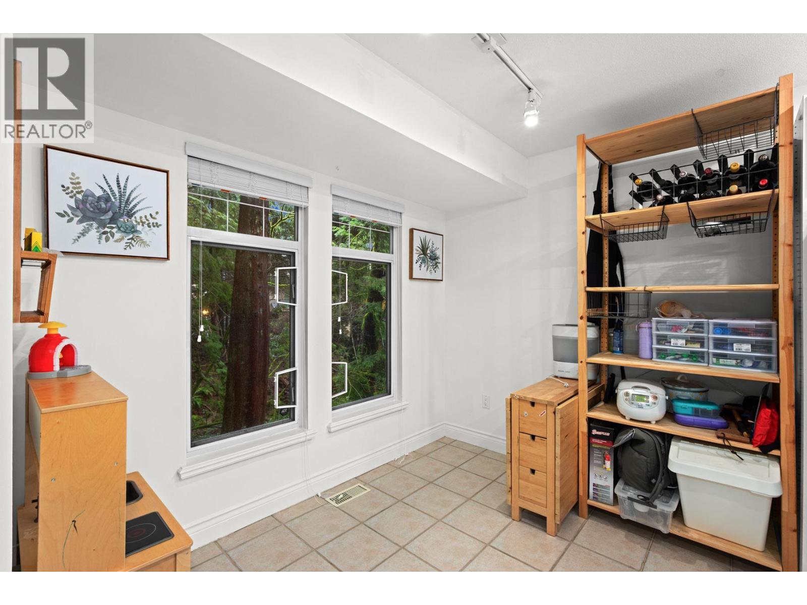 1188 Strathaven Drive, North Vancouver, British Columbia  V7H 2Z6 - Photo 7 - R3102319