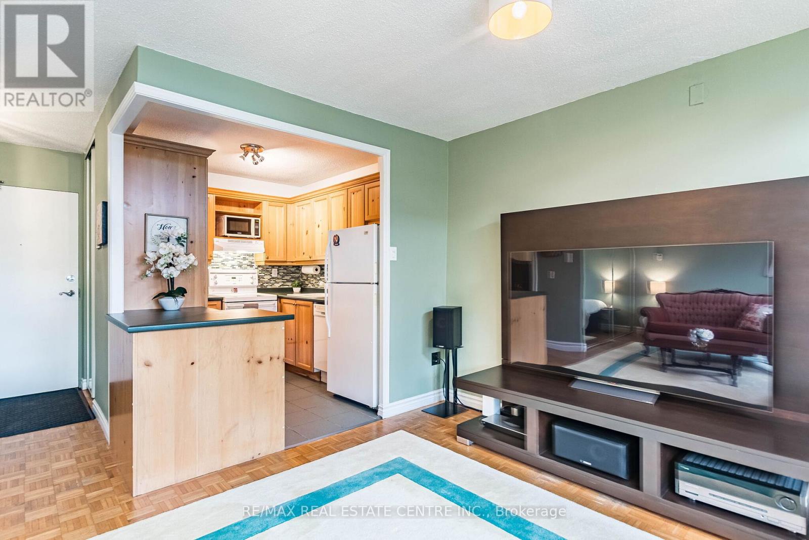 Ph4/604 - 3625 Lakeshore Boulevard, Toronto, Ontario  M8W 4W2 - Photo 32 - W12891270