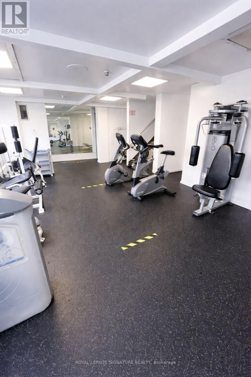 705 - 11 Wincott Drive, Toronto, Ontario  M9R 2R9 - Photo 27 - W12909644