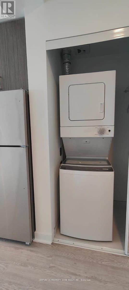 405 - 2782 Barton Street E, Hamilton, Ontario  L8E 2J8 - Photo 10 - X12906562