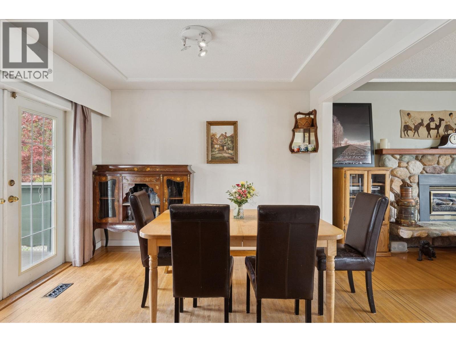 558 Draycott Street, Coquitlam, British Columbia  V3J 6M6 - Photo 9 - R3059112