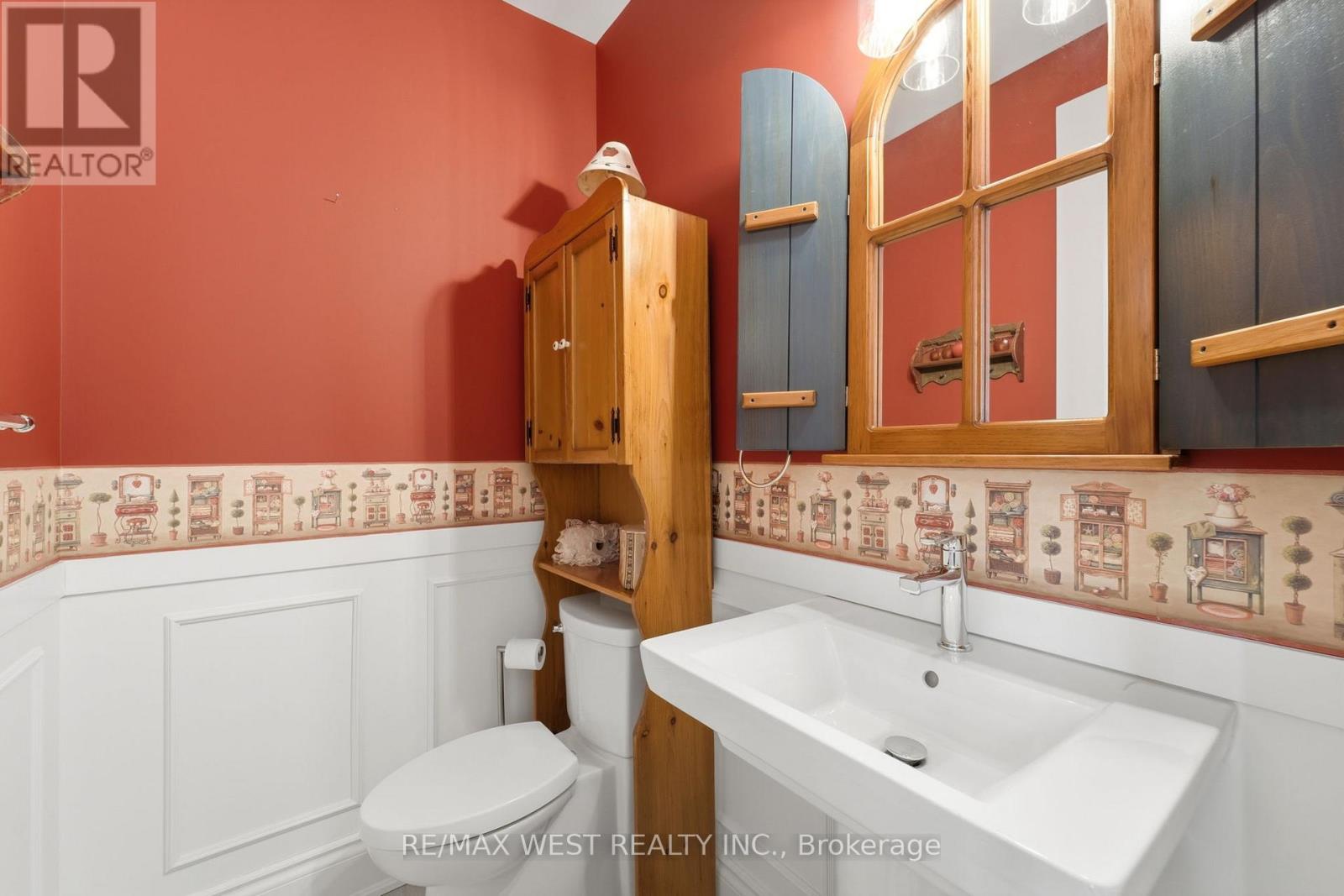 158 Anne Street, Niagara-On-The-Lake, Ontario  L0S 1J0 - Photo 8 - X12909492