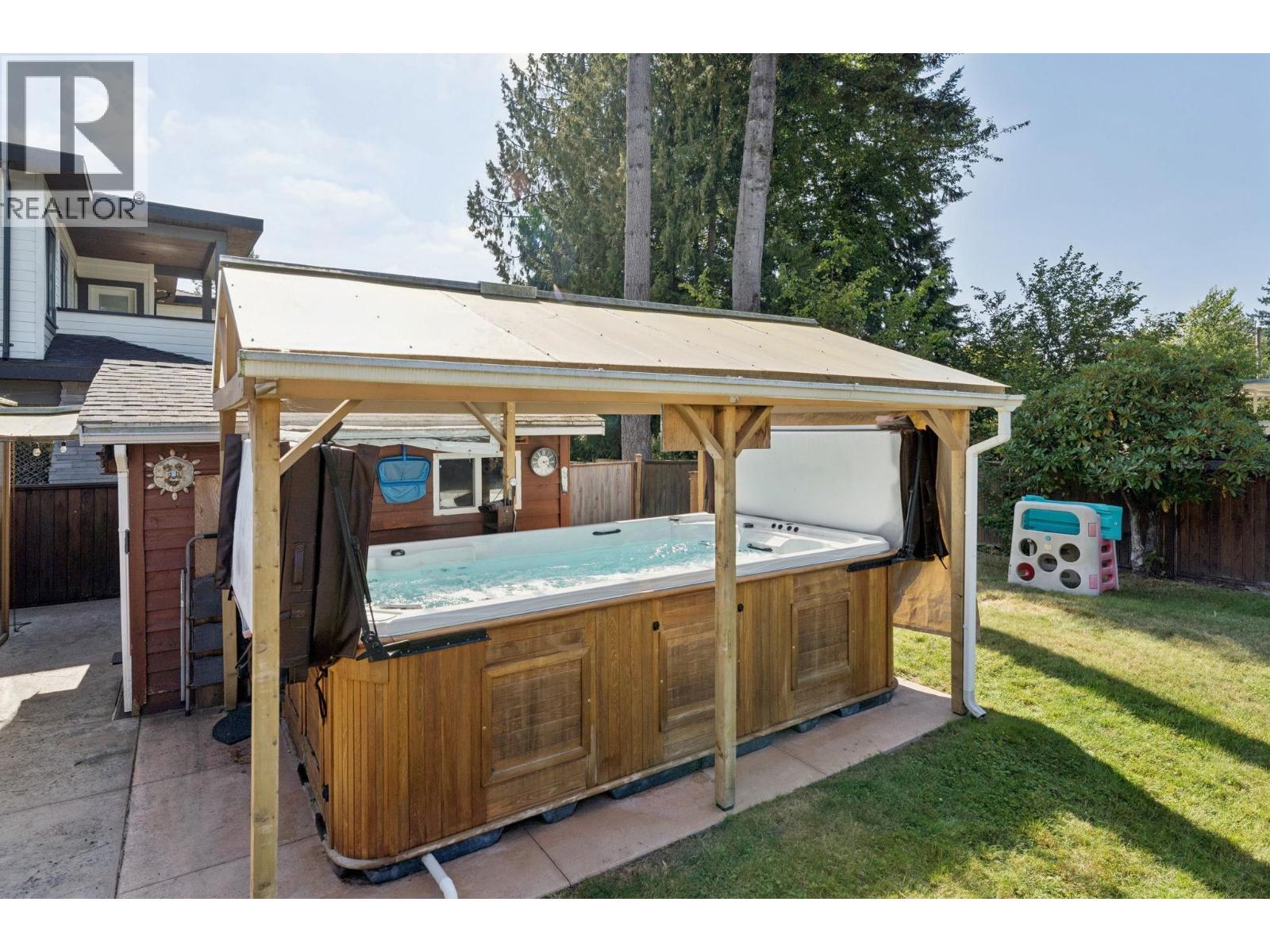 558 Draycott Street, Coquitlam, British Columbia  V3J 6M6 - Photo 35 - R3059112