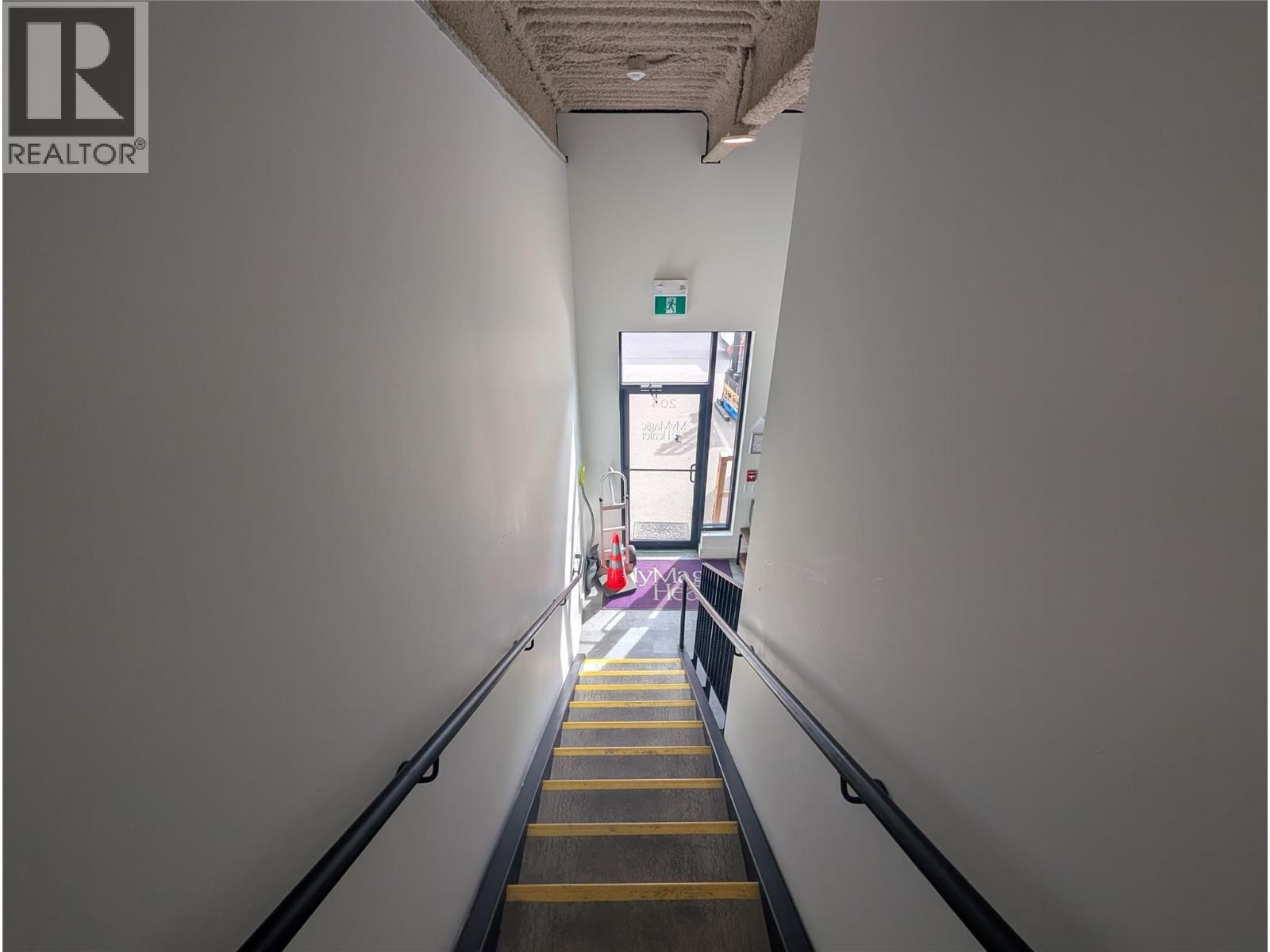 1625 Dilworth Drive Unit# 204, Kelowna, British Columbia  V1Y 8M4 - Photo 8 - 10379578