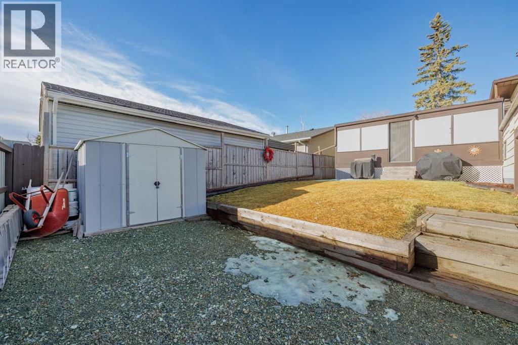 232 Templeside Circle Ne, Calgary, Alberta  T1Y 3L9 - Photo 33 - A2294508