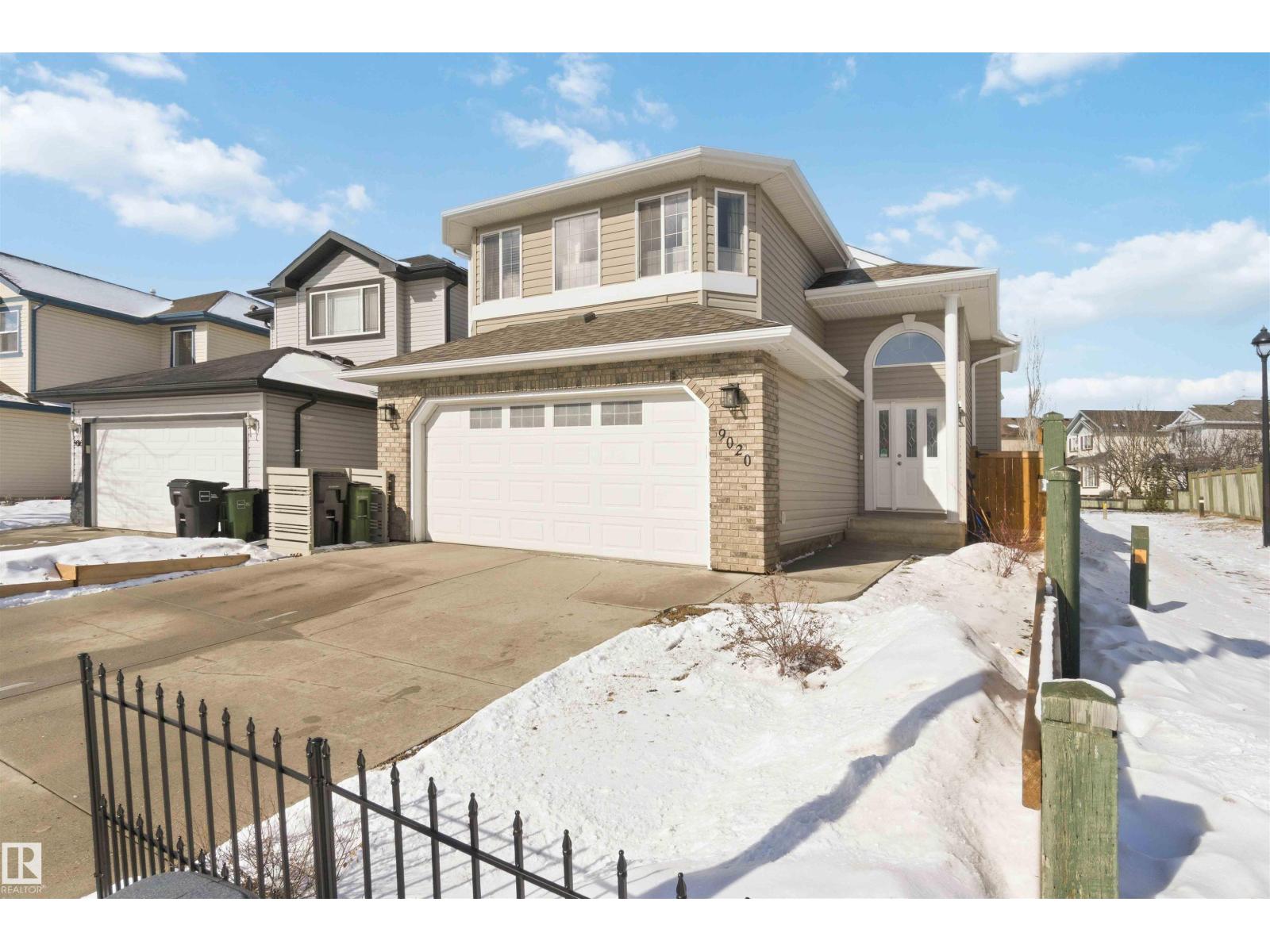 9020 210 ST NW, edmonton, Alberta