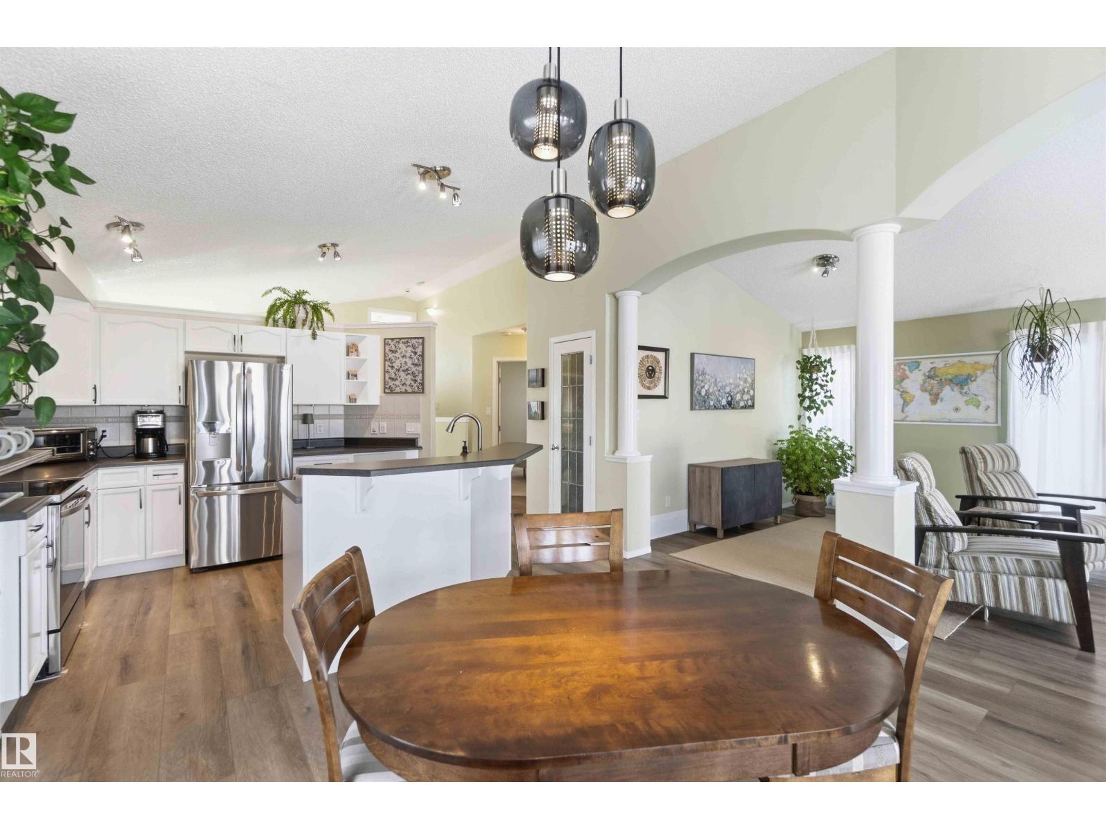 9020 210 St Nw, Edmonton, Alberta  T5T 6X1 - Photo 12 - E4478697