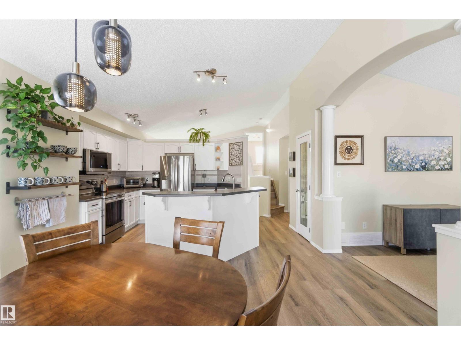 9020 210 St Nw, Edmonton, Alberta  T5T 6X1 - Photo 13 - E4478697