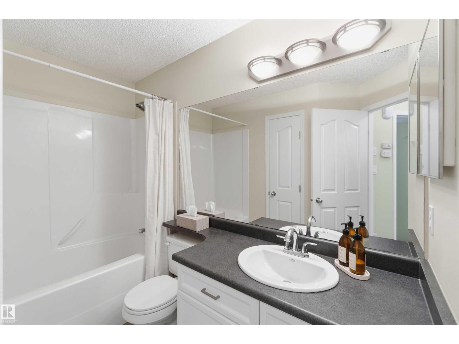 9020 210 St Nw, Edmonton, Alberta  T5T 6X1 - Photo 19 - E4478697