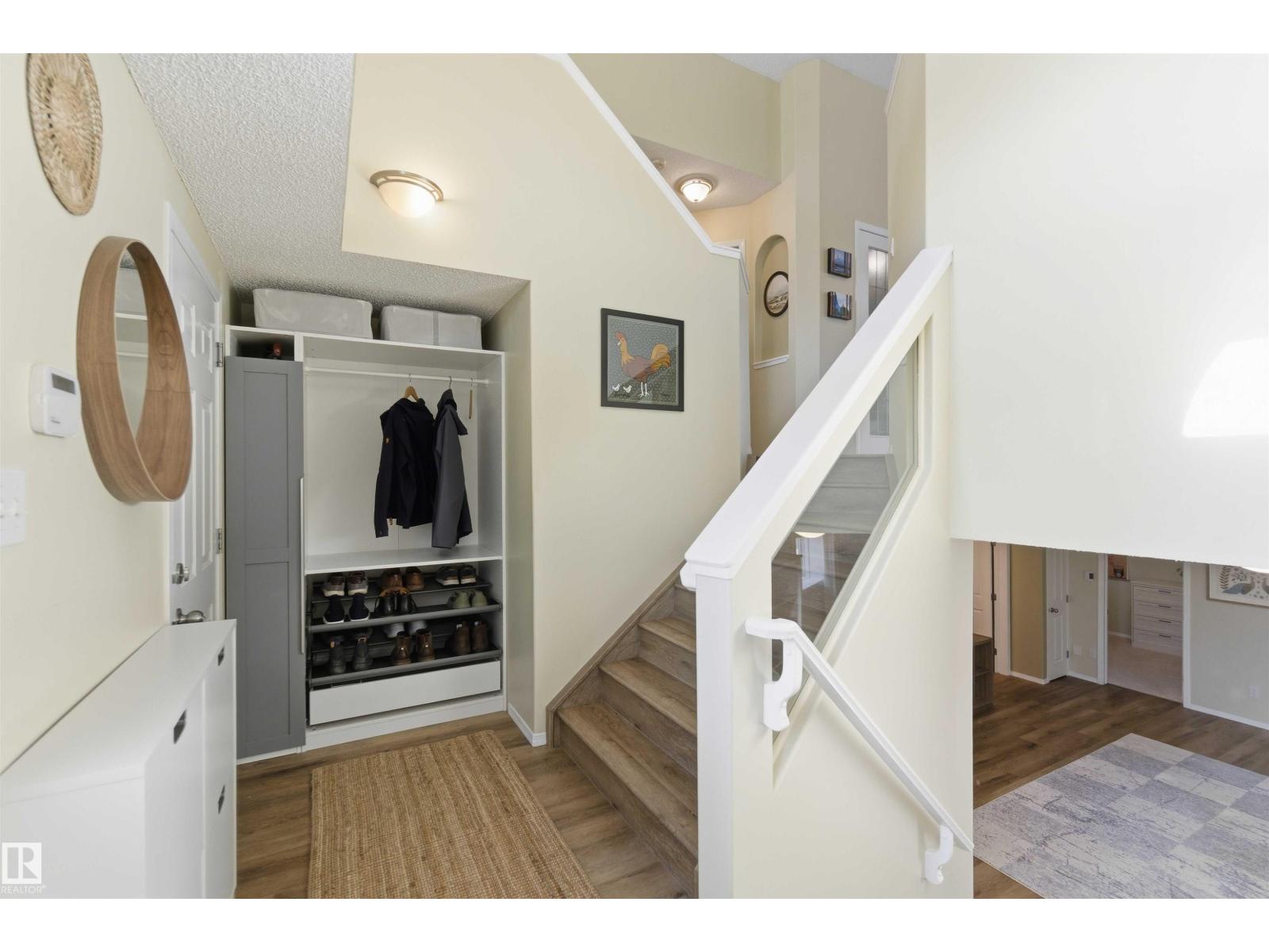 9020 210 St Nw, Edmonton, Alberta  T5T 6X1 - Photo 3 - E4478697