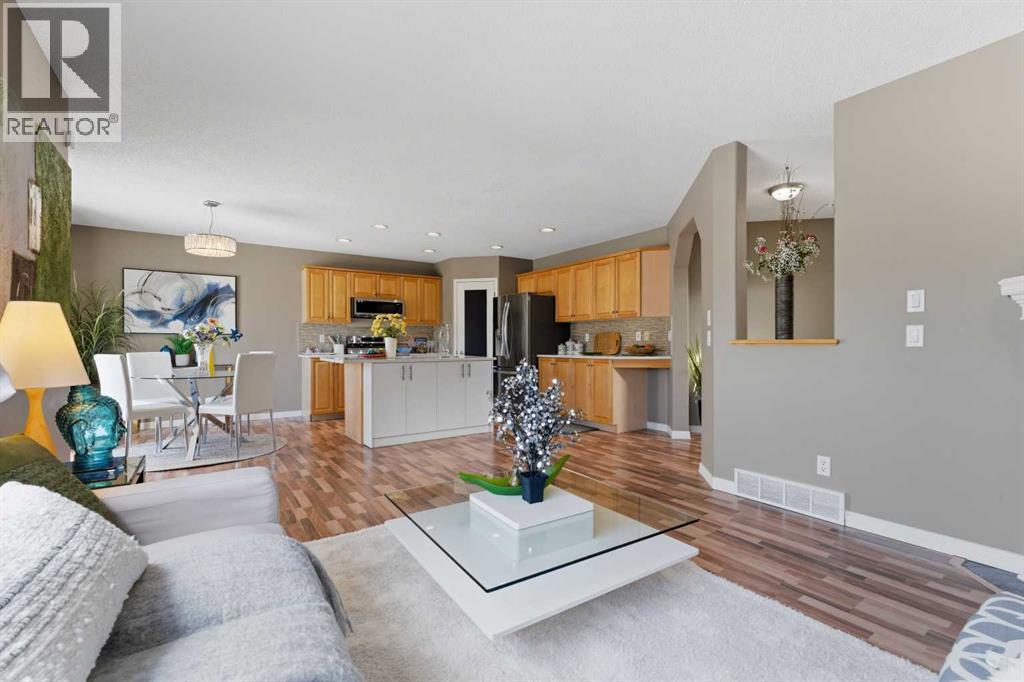 328 Citadel Meadow Bay NW, Calgary, Alberta  T3G 4Z3 - Photo 8 - A2295015