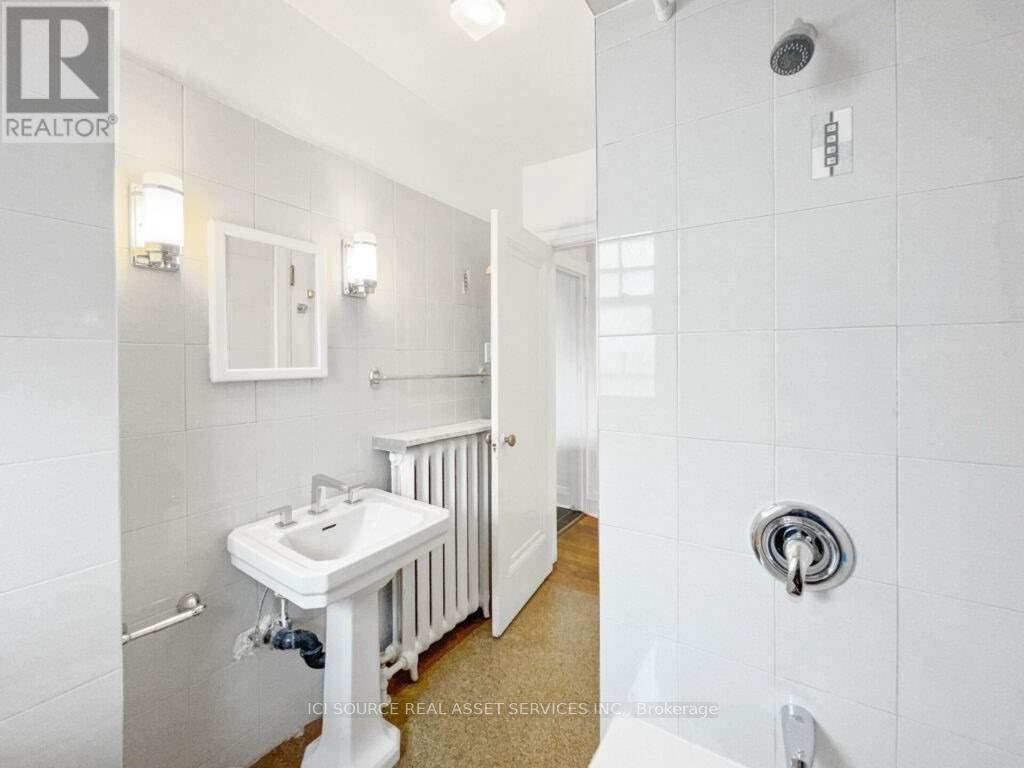 5 - 12 Kendal Avenue, Toronto, Ontario  M5R 1L7 - Photo 17 - C12910450