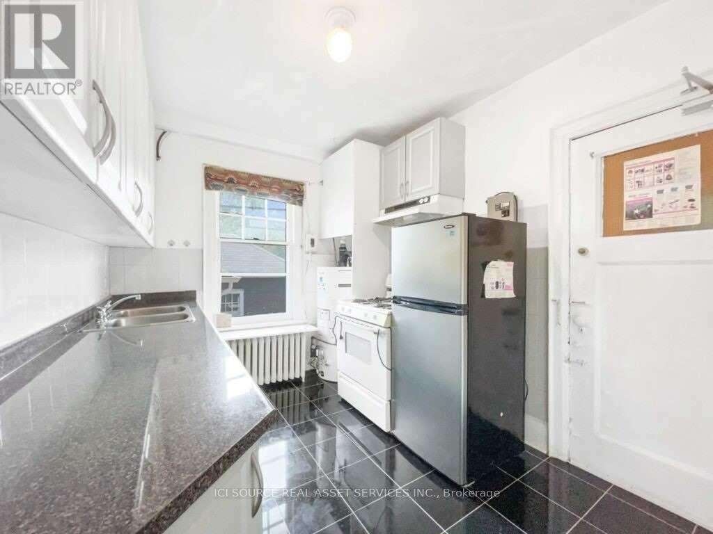 5 - 12 Kendal Avenue, Toronto, Ontario  M5R 1L7 - Photo 19 - C12910450