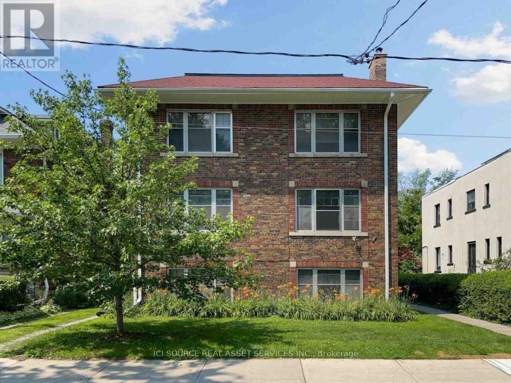 5 - 12 Kendal Avenue, Toronto, Ontario  M5R 1L7 - Photo 2 - C12910450