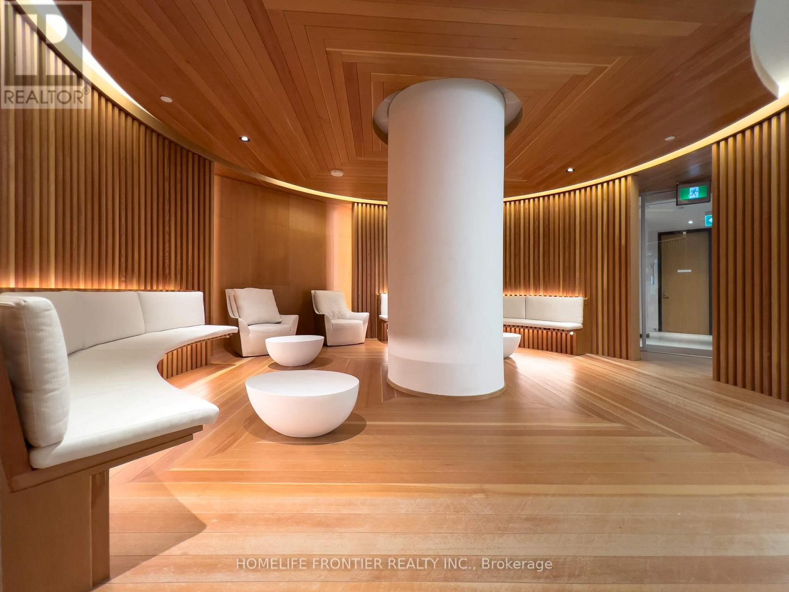 1011 - 11 Wellesley Street W, Toronto, Ontario  M4Y 1E8 - Photo 18 - C12910454