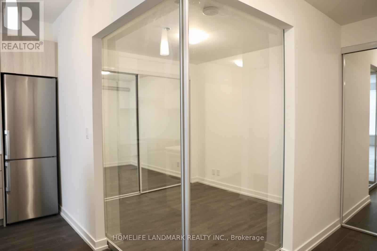 507 - 203 College Street, Toronto, Ontario  M5T 1P9 - Photo 3 - C12910460