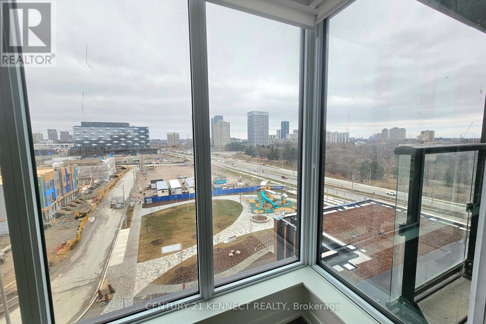 608 - 5 Quarrington Lane, Toronto, Ontario  M3C 0S5 - Photo 30 - C12910548